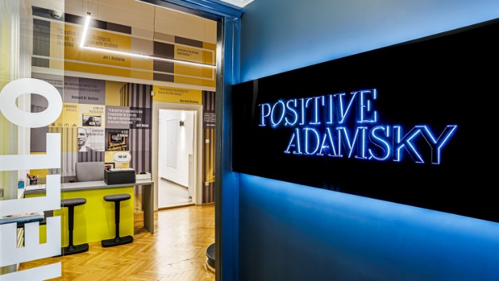 Holdinggá alakult a Positive Adamsky