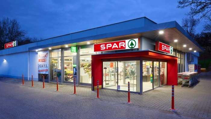 Megújult és energiatakarékosabb lett három SPAR
